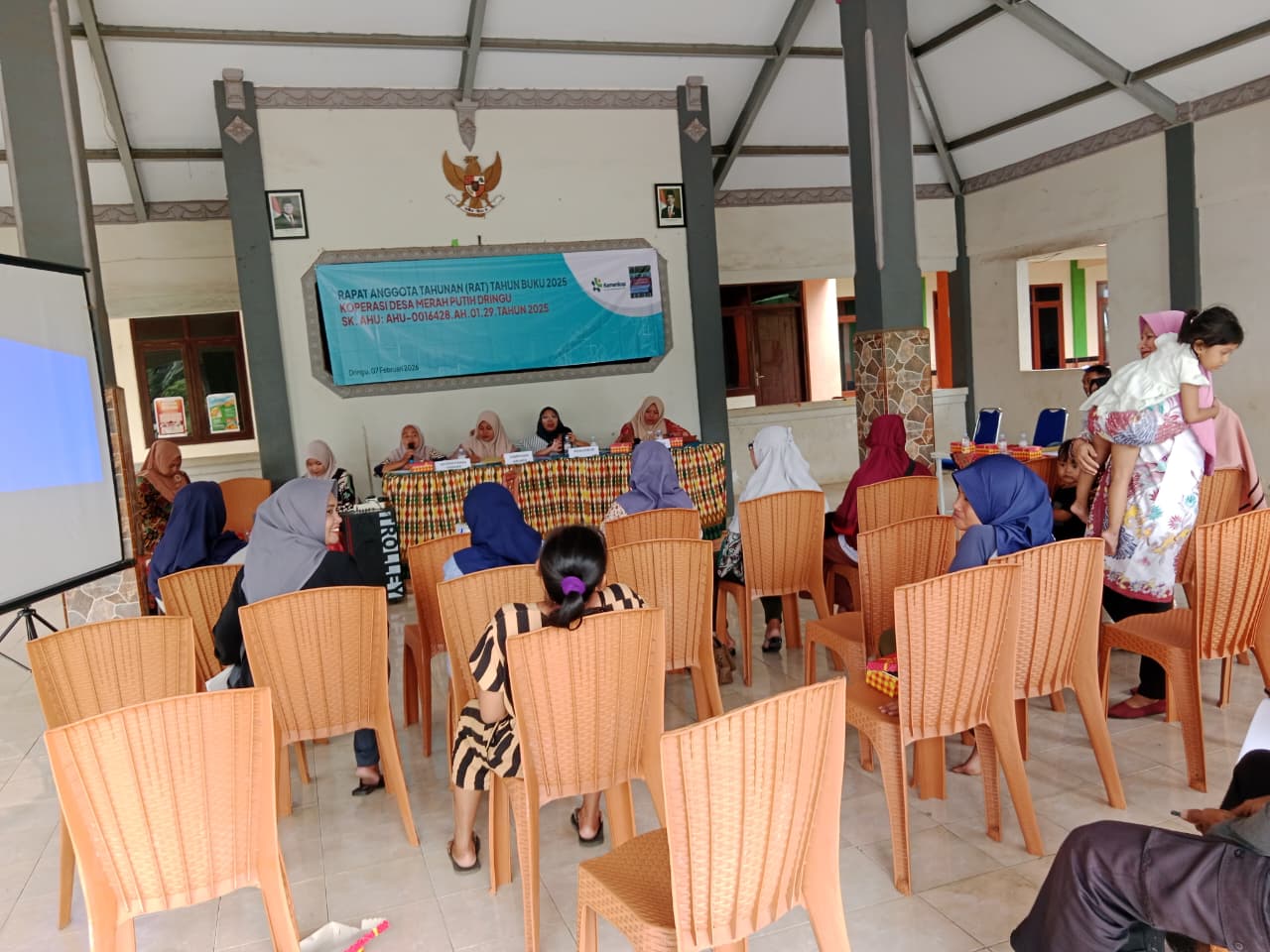 RAT Tahunan Buku 2025 Koperasi Merah Putih Desa Dringu Berlangsung Lancar